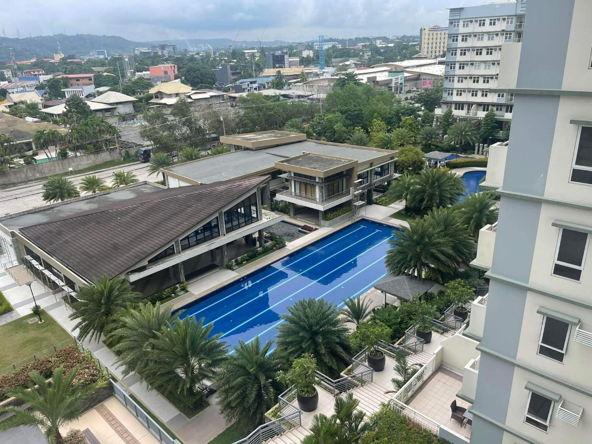 Verdon Parc Davao City With Balcony By Darpm Exterior photo